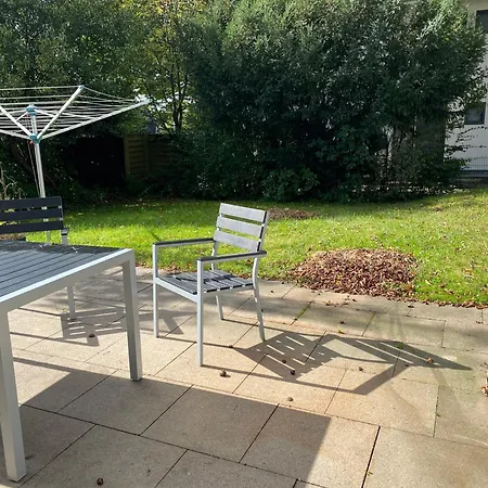 Monteurunterkunft Haus Schwarzenmoor بيت للعطل *