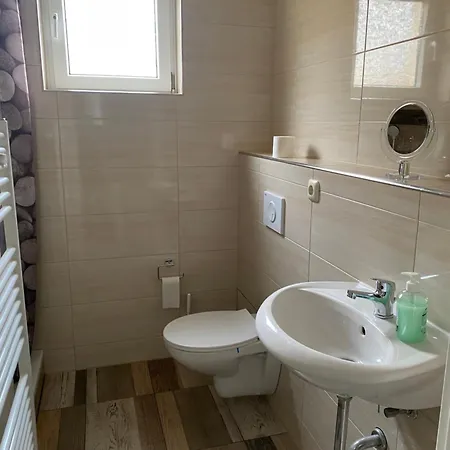 Monteurunterkunft Haus Schwarzenmoor بيت للعطل